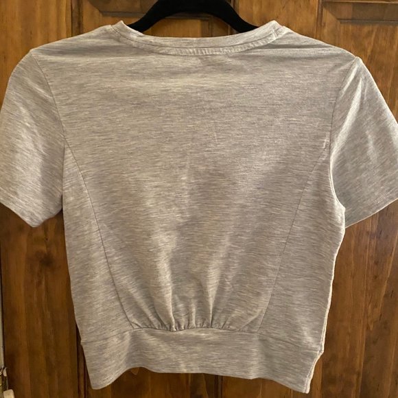 knotted crop workout tee - Picture 2 of 2